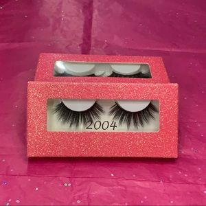 False Eyelashes in style 2004 🤩 from Abby Bella